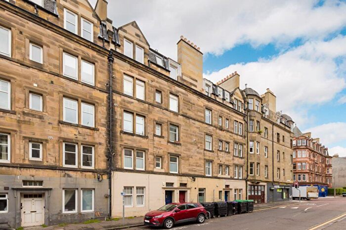 1 Bedroom Flat For Sale In / St Peters Place, Viewforth, Edinburgh, EH3