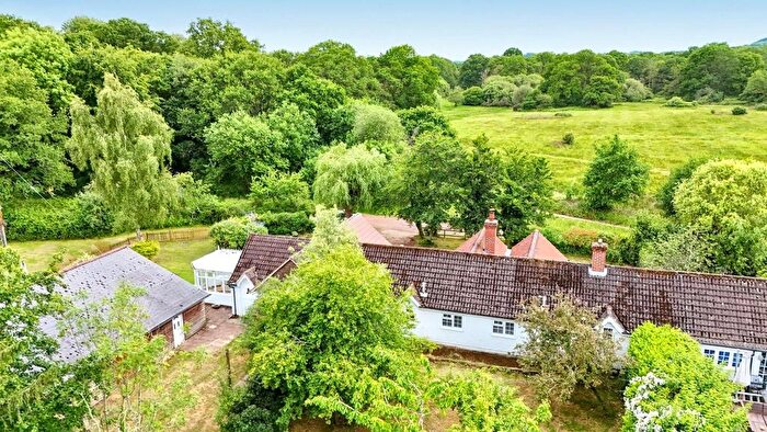 4 Bedroom Bungalow For Sale In Park Farm, Kingsley, Hampshire, GU35