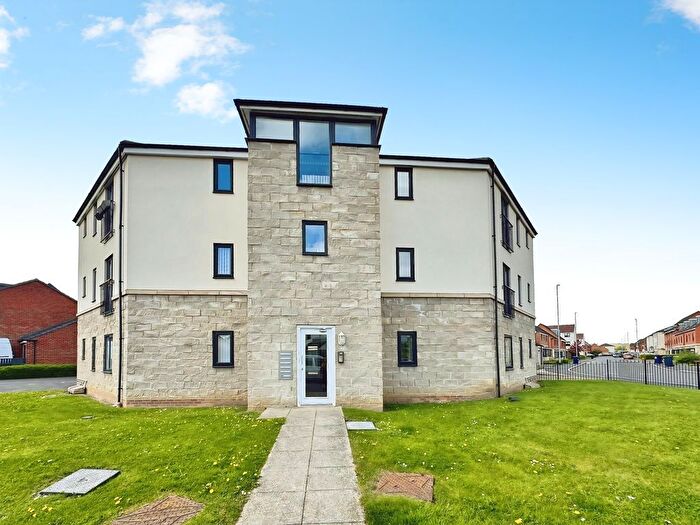 2 Bedroom Flat For Sale In Surtees Haugh, Blaydon, NE21