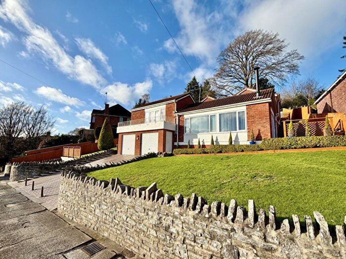 4 Bedroom Detached House For Sale In Penn Hill, Yeovil, Somerset, BA20