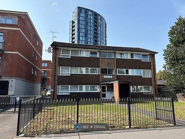 2 Bedroom Flat To Rent In Westburn Court, Croydon, CR0