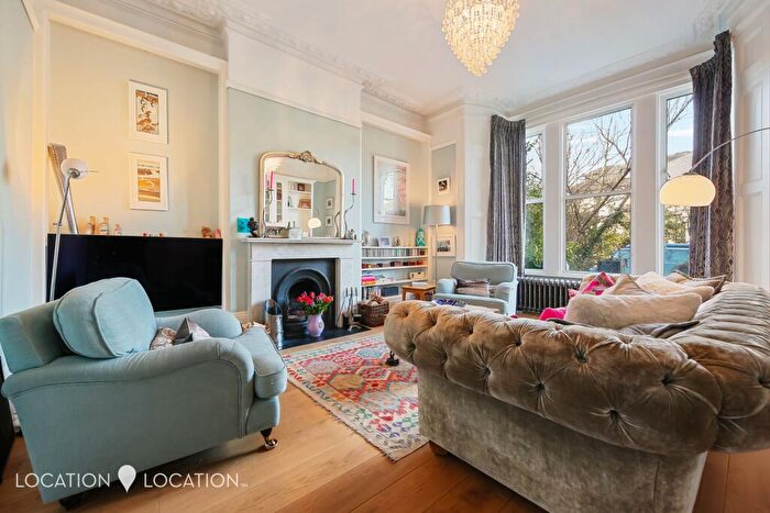 5 Bedroom Terraced House For Sale In Evering Road, London, E5