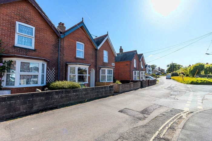 2 Bedroom Terraced House To Rent In Colwell Lane, Freshwater, PO40