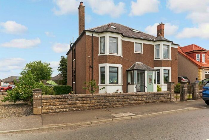 5 Bedroom Maisonette For Sale In Craigluscar Road, Dunfermline, KY12