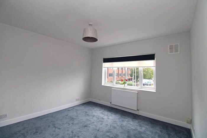 2 Bedroom Apartment To Rent In Coval Lane, Chelmsford, CM1