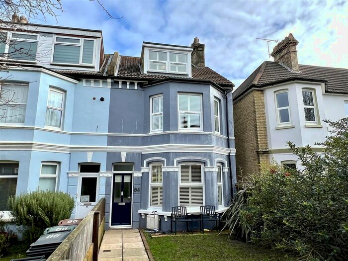 4 Bedroom Town House For Sale In Willingdon Road, Eastbourne, BN21