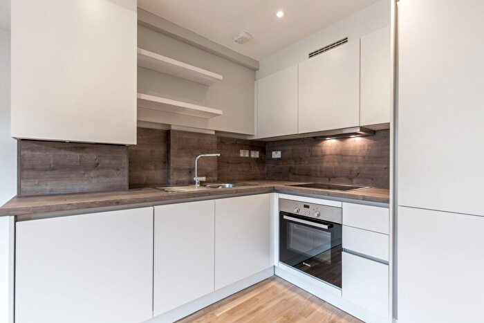 1 Bedroom Flat To Rent In Nevada Heights Chingford Mount Road, E4