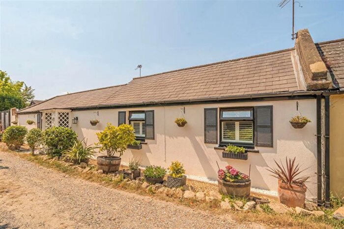 2 Bedroom Bungalow For Sale In Occupation Lane, Woolwich, SE18