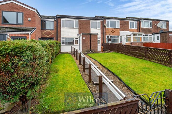 3 Bedroom Terraced House For Sale In Dickinson Close, Bolton, BL1