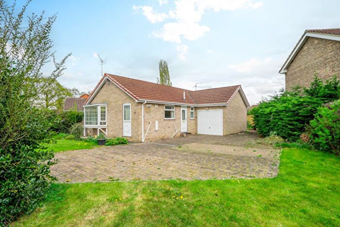2 Bedroom Bungalow For Sale In Fairfields Drive, Skelton, York, YO30