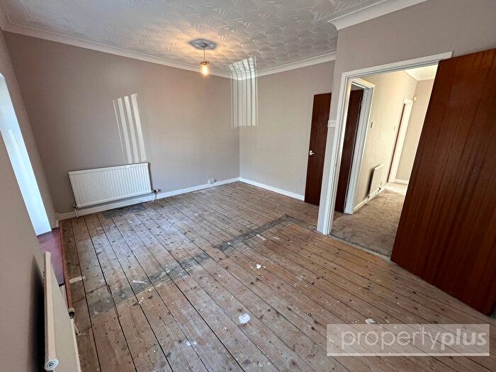 3 Bedroom End Terrace House For Sale In Lloyd Street, Pentre, Rhonnda Cynon Taff, CF41