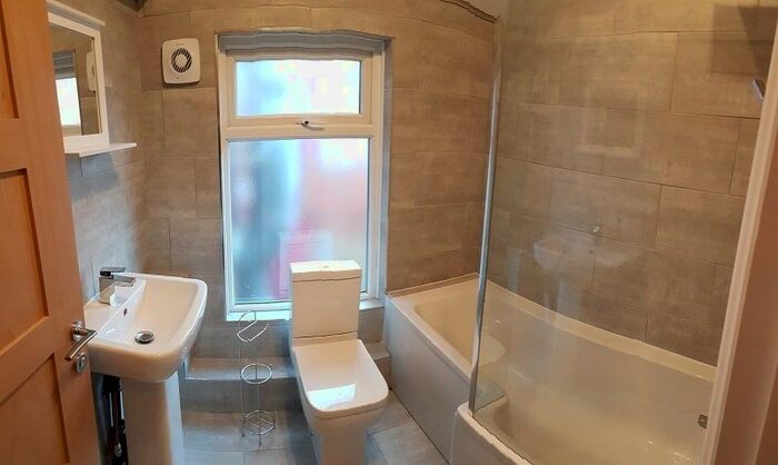 3 Bedroom Flat To Rent In Linthorpe Road, Middlesbrough, TS1