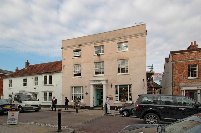 1 Bedroom Flat To Rent In Winton House, High Street, Petersfield, GU32