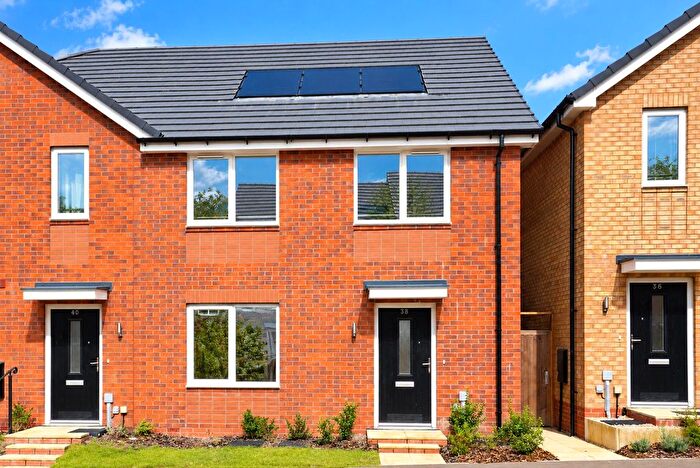 3 Bedroom Semi Detached House For Sale In Hotspur Gardens, Upper Lighthorne, Leamington Spa, Warwickshire, CV33