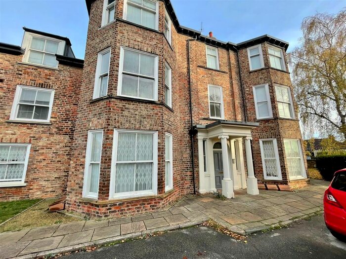 1 Bedroom Flat To Rent In Fulford Road, York, YO10