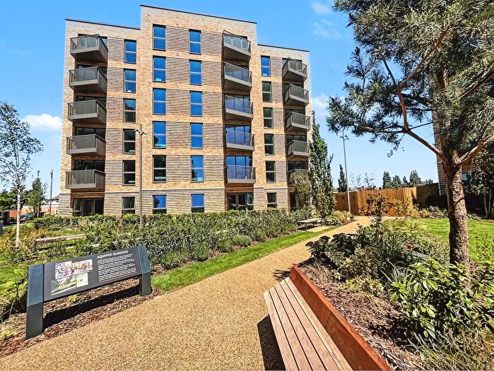 2 Bedroom Flat To Rent In Memorial Avenue, Slough, SL1