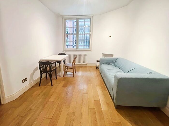 2 Bedroom Flat To Rent In Queen Alexandra Mansions, Hastings Street, WC1H
