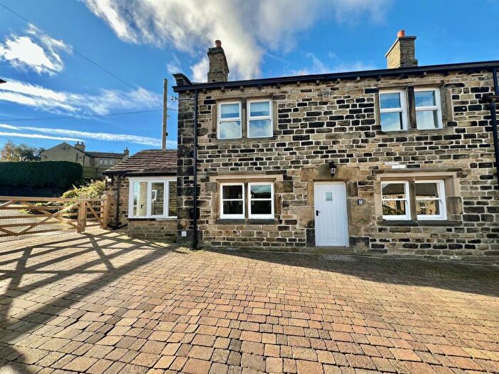 2 Bedroom Cottage For Sale In Manor Road, Farnley Tyas, HD4