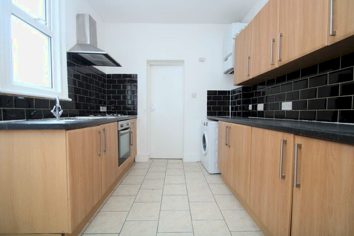 3 Bedroom House To Rent In Swain Road, Thornton Heath, CR7