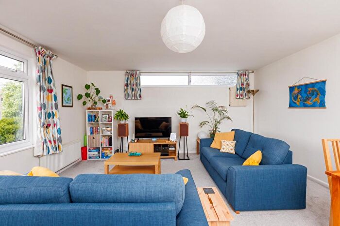 2 Bedroom Flat For Sale In Fernbank Road, Redland, BS6