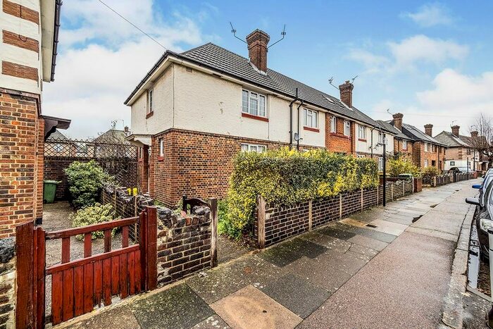 3 Bedroom Terraced House To Rent In Holborn Road, London, E13