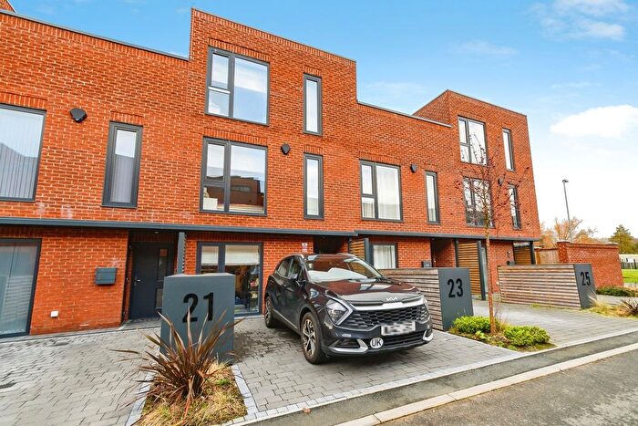 3 Bedroom Terraced House For Sale In Nansen Street, Salford, Lancashire, M6