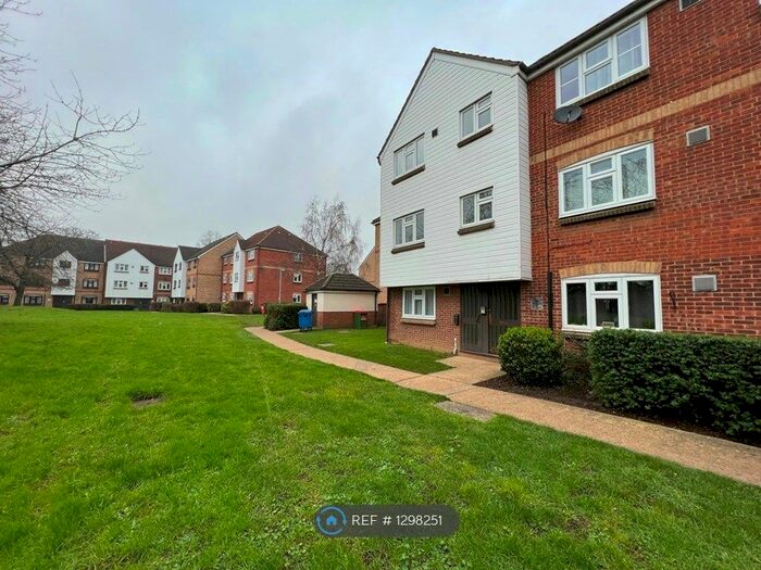 1 Bedroom Flat To Rent In Redmayne Drive, Chelmsford CM2