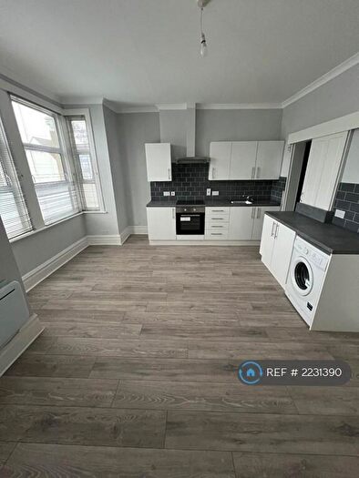 1 Bedroom Flat To Rent In Truro Road, London, N22