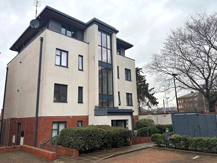 2 Bedroom Apartment To Rent In Southgate Street, Gloucester, GL1