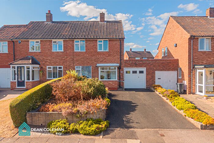 2 Bedroom Semi Detached House For Sale In Clun Road, Bournville Village Trust, B31
