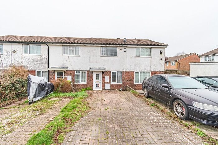 2 Bedroom Terraced House For Sale In The Pastures, Barry, CF62