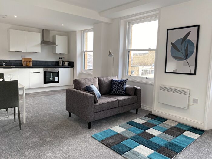 1 Bedroom Apartment To Rent In Duke Street, Bradford, West Yorkshire, BD1