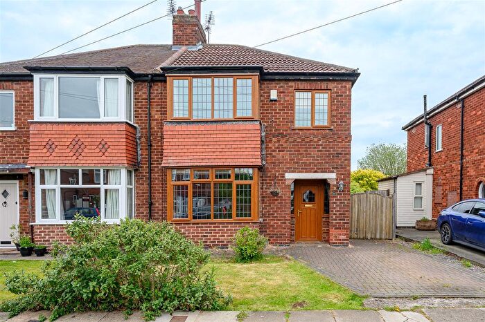 3 Bedroom Semi-Detached House For Sale In Rydal Avenue, Burnholme, York, YO31