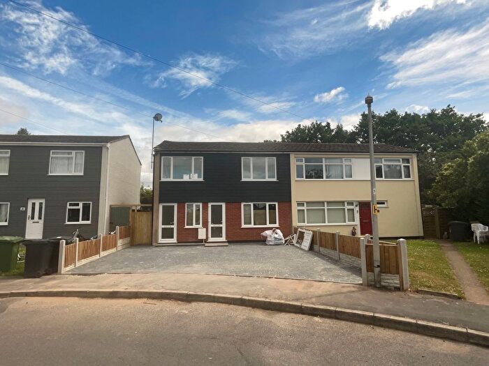 2 Bedroom Property To Rent In Delves Crescent, Atherstone, CV9
