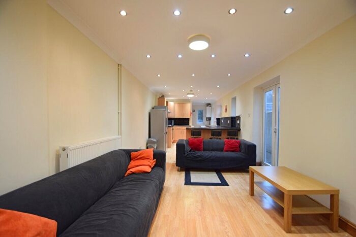 5 Bedroom House To Rent In Keppoch Street, Roath, CF24