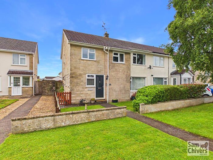 4 Bedroom Semi-Detached House For Sale In Charlton Park, Midsomer Norton, BA3