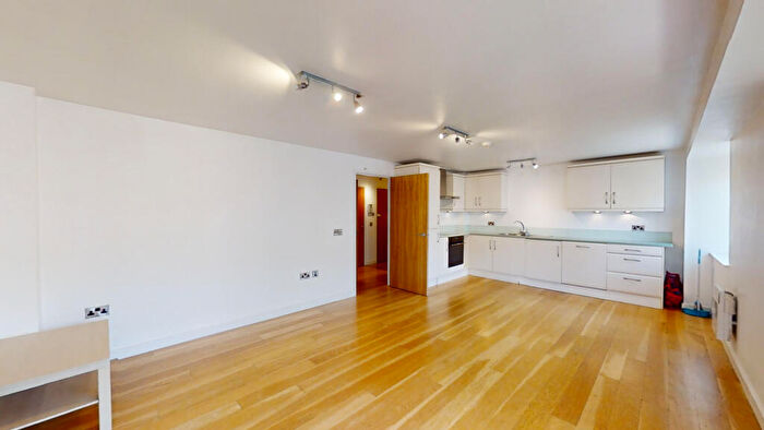 2 Bedroom Flat For Sale In Queens Road, Brighton, BN1