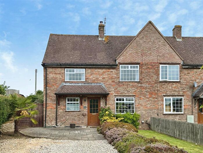 2 Bedroom Semi Detached House For Sale In Berrington Road, Chipping Campden, GL55