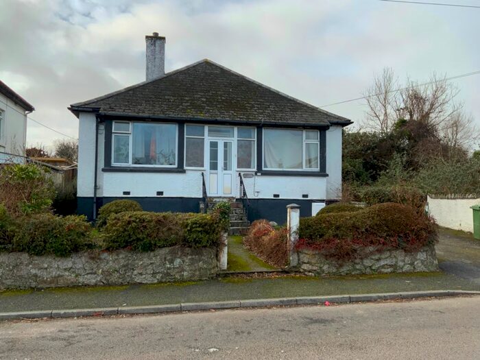 6 Bedroom Detached Bungalow To Rent In Polwithen Road, Penryn, TR10