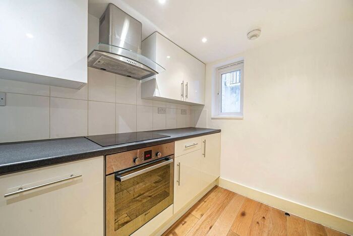 Studio To Rent In Upper Tachbrook Street, Pimlico, London, SW1V