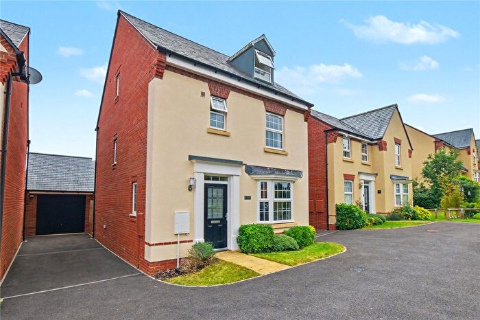 4 Bedroom Detached House For Sale In Esdaile Close, Bishops Lydeard, Taunton, Somerset, TA4