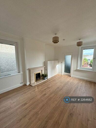 3 Bedroom Flat To Rent In Orchardfield Avenue, Edinburgh, EH12