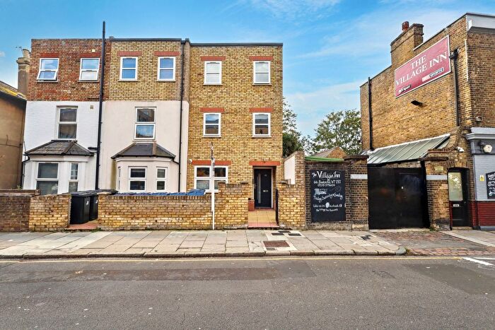 1 Bedroom Flat For Sale In Boston Road, London, W7