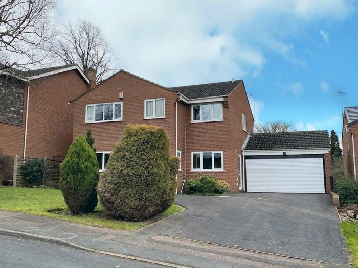 4 Bedroom Detached House To Rent In Stanley Close, Derby, DE22