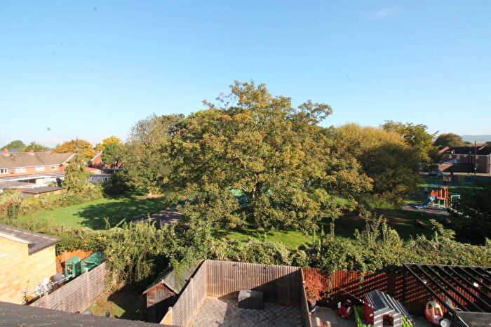 4 Bedroom Semi-Detached House For Sale In Newdawn Place, Cheltenham, GL51