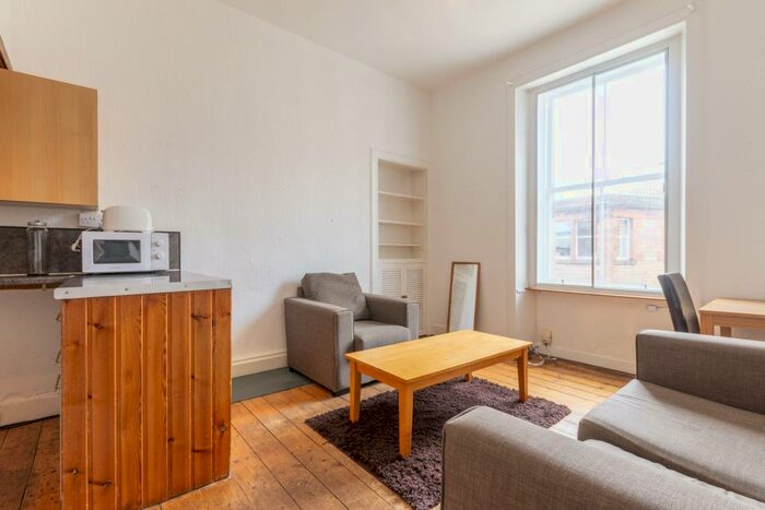 1 Bedroom Flat To Rent In Causewayside Edinburgh United Kingdom, EH9