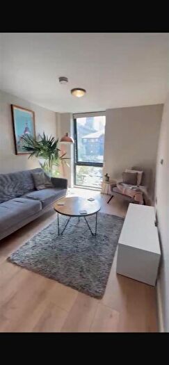 2 Bedroom Flat To Rent In Jesse Hartley Way, Liverpool, L3