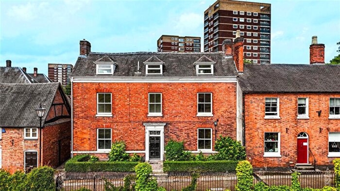2 Bedroom Apartment To Rent In Lady Bank, Tamworth, Staffordshire, B79