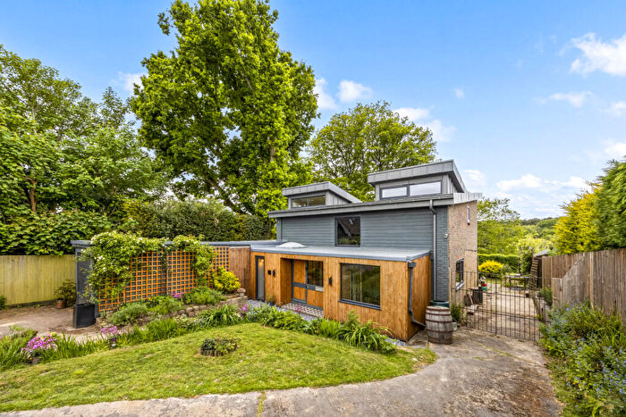 4 Bedroom Detached House For Sale In School Lane, Danehill, RH17