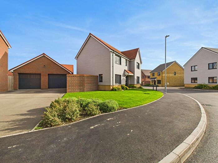 4 Bedroom Detached House For Sale In Houghton Way, Stilton, PE7